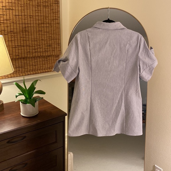 Tahari dress shirt - Picture 4 of 6